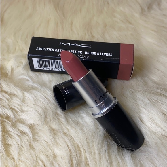 2/$25 💄MAC Fast Play Amplified Creme Lipstick 💄 - Picture 8 of 8